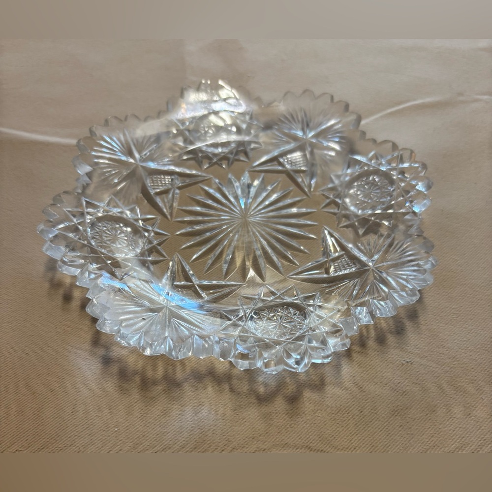 Antique American Brilliant Glass 6” Crystal Dish Bowl Sawtooth Scalloped Star‎